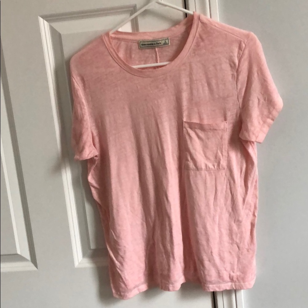 Light pink Abercrombie and Fitch Tee shirt